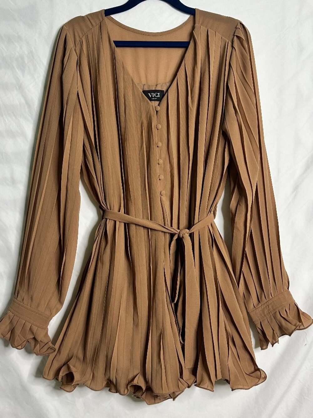 VICI Camel Pleated Balloon Sleeve Belted Mini Romper - Size Medium/Like NEW Cond